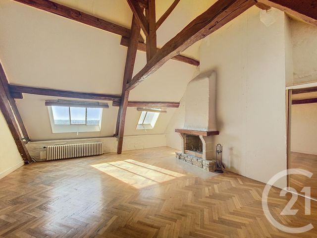 Appartement F2 à vendre - 2 pièces - 42.74 m2 - SENLIS - 60 - PICARDIE - Century 21 Agence Saint-Pierre